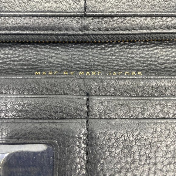 Marc Jacobs Black Cream Leather Dual Fold Wallet - Picture 5 of 8